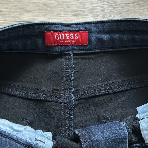 Guess Dark Wash Jeans - Picture 6 of 7